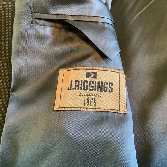 J Riggings full suit plaid size 42 L color gray and black. - Picture 5 of 14